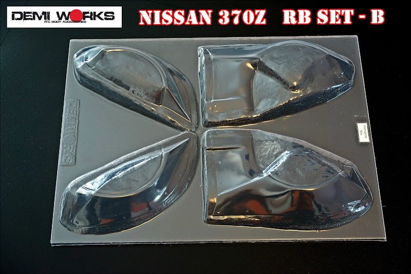 Demi Works Nissan 370Z RB Set B (Fenders) - DW370RB-B