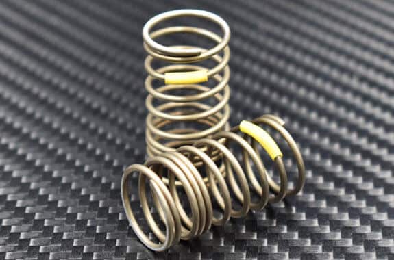 Reve D PC Rear Spring Medium Hard (Pair) RD-010RMH